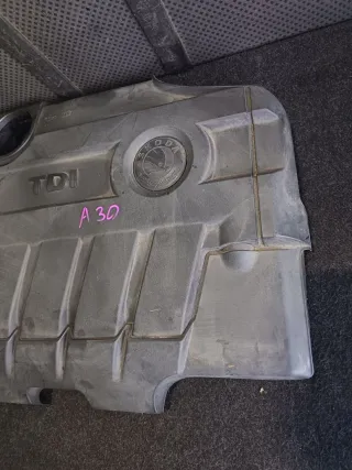 03L103925 Крышка двигателя декоративная Skoda Octavia A5 Арт 96940341, вид 2