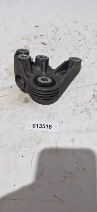 23463103 Кронштейн (крепление) Chevrolet TrailBlazer 3 Арт 013518, вид 1