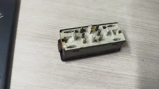 61318359270 Кнопка открывания люка BMW 5 E34 Арт 96941604, вид 2