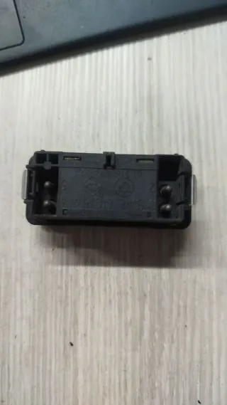 61311374220 Кнопка аварийной сигнализации BMW 3 E36 Арт 96942643, вид 2