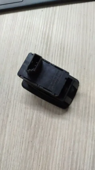 61316945874 Кнопка стеклоподъемника BMW 1 E81/E82/E87/E88 Арт 96943784, вид 2