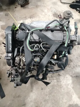  Двигатель Mitsubishi Carisma Арт 01437503, вид 1