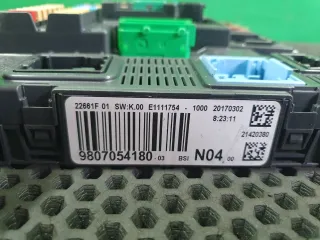 9807054180 Блок предохранителей Peugeot 308 2 Арт 96955635, вид 3