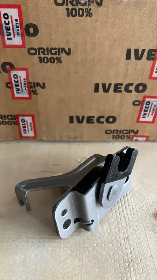 5801577562 Замок двери сдвижной Iveco Daily 6 Арт 5801577562GM