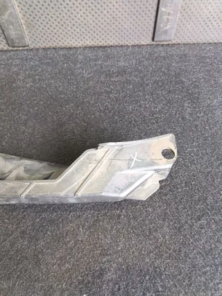 1Z0807184 Кронштейн крепления бампера переднего Skoda Octavia A5 Арт 96958544, вид 4