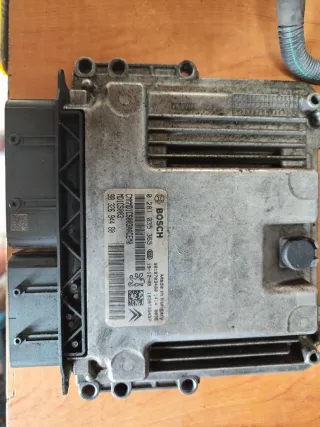 9832694480. 0281035366 Лючок бензобака Citroen C4 Grand Picasso 2 Арт 96958736