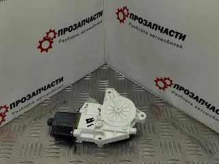 A1669060601 Моторчик стеклоподъемника задний правый Mercedes ML/GLE W166 Арт 7-598-75, вид 1
