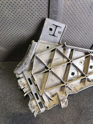 4L0807284 Кронштейн крепления бампера переднего Audi Q7 4L Арт 96960172, вид 2