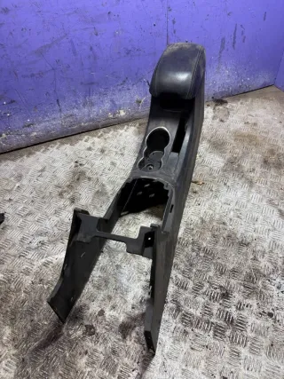  Подлокотник Geely Emgrand EC 7 Арт 96960613