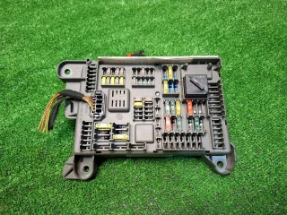 518954021A,693168704 Блок предохранителей BMW X5 E70 Арт 96960738, вид 1