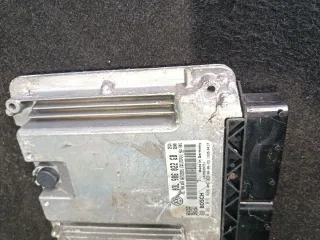 03L906022GB Блок управления двигателем Skoda Octavia A5 Арт 96989843, вид 3