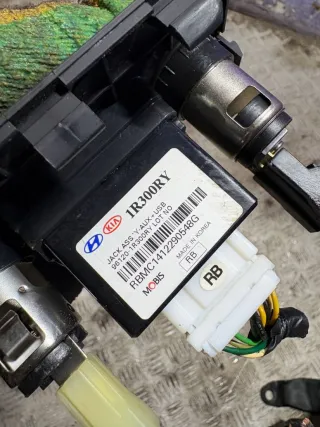 961201R300 Разъем AUX / USB Hyundai Solaris 1 Арт 96990623, вид 2