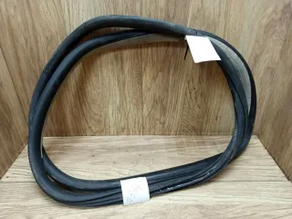 3B5867368L Уплотнитель двери задней правой Volkswagen Passat B5 Арт G16334