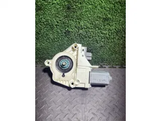 4f0959802b Моторчик стеклоподъемника передний правый Audi A6 C6 (S6,RS6) Арт 58587, вид 2