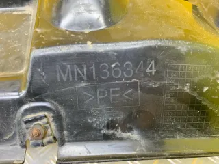 MN136344 Защита арок передняя правая (подкрылок) Mitsubishi L200 4 Арт 216861, вид 3