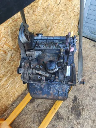 F8Q,F8Q3784 Двигатель Renault Scenic 1 Арт 99020, вид 1