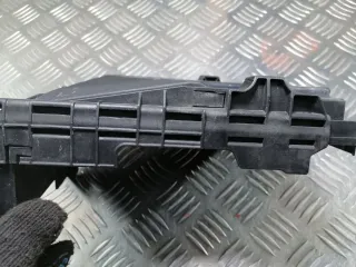 1K0937132F Крышка блока предохранителей Skoda Octavia A5 Арт 96995539, вид 7