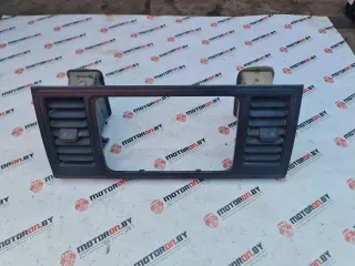 7E1857038 Рамка под магнитолу Volkswagen Multivan T6 Арт 96996083