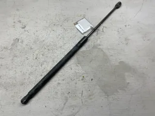 3T5827550 Амортизатор багажника Skoda Superb 2 Арт 97000423, вид 1