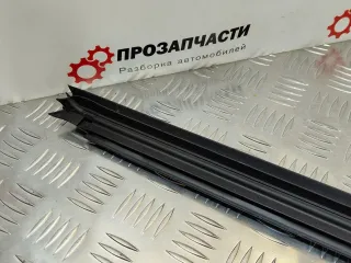 A1667250365, A2927250300, A2927250400 Молдинг стекла двери передней правой внутренний Mercedes GLS X166 Арт 7-629-14, вид 5