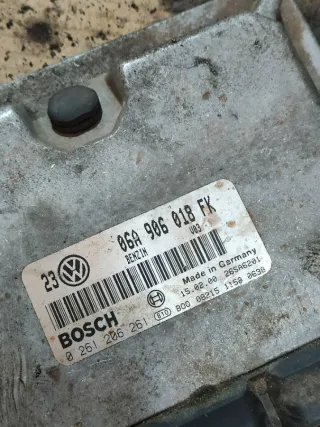 06A906018FK Блок управления двигателем Volkswagen Golf 4 Арт 97003617, вид 4