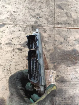 06A906018FK Блок управления двигателем Volkswagen Golf 4 Арт 97003617, вид 2