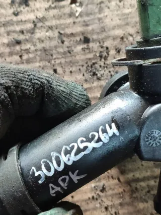  Фланец (тройник) системы охлаждения Volkswagen Golf 4 Арт 97003637, вид 5