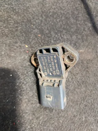 0281002977 Датчик давления наддува Audi A4 B8 Арт 97003798