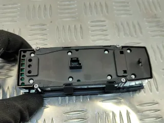 A1669054400 Блок управления стеклоподъемниками Mercedes GL X166 Арт 7-645-76, вид 4