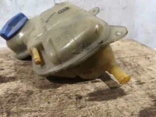 8D0121403L Расширительный бачок Volkswagen Passat B5 Арт 97005072, вид 5