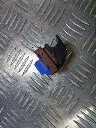 3C0959903B Кнопка открытия лючка топливного бака Volkswagen Passat B6 Арт 97005636, вид 8