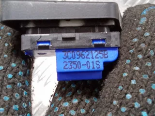 3C0962125B Кнопка центрального замка Volkswagen Passat B6 Арт 97005647, вид 8