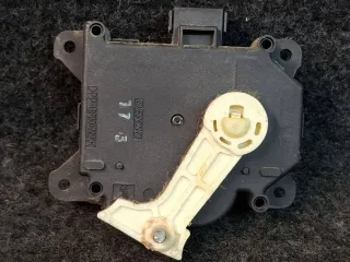 AE0638000172PLS Моторчик заслонки печки Toyota Camry XV40 Арт 320677, вид 1