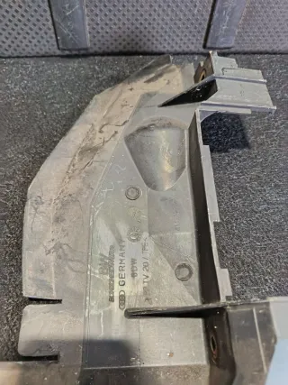 4L0121284A Пыльник радиатора Audi Q7 4L Арт 97027846, вид 2