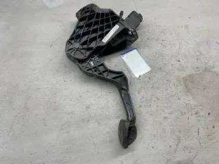 1K0721796K,3T2721059P Педаль сцепления Skoda Superb 2 Арт 97028854, вид 1