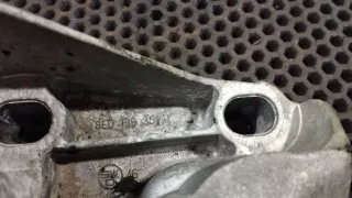 8E0 199 351M Кронштейн стабилизатора Audi A4 B7 Арт 97029513, вид 3
