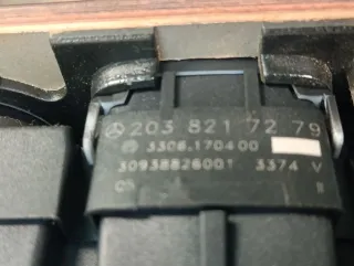 Кнопка аварийной сигнализации Mercedes C W203 2003г. 2038217279 - Фото 4