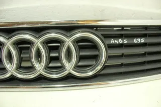 Решетка радиатора Audi A4 B5 1998г. 8D0853651H - Фото 5