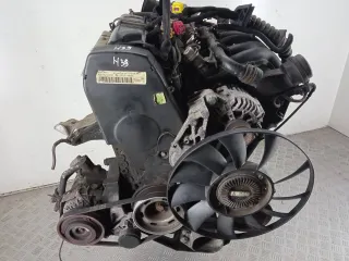 AHL,138247 Двигатель Volkswagen Passat B5 Арт 1102606, вид 3