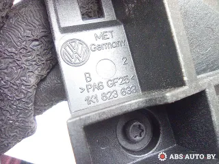 1K1823633 Кронштейн Volkswagen Passat B6 Арт A29844, вид 4