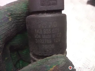 13250357,1K6955651,1J6955651,1T0955651A,67126938620,67128377987,13349273,95134805,A2048660221,A2108691021,A4548600126,A4548660021,8260A021,8260A059,6434A1,0000038V001000000 Насос (моторчик) омывателя стекла Volkswagen Jetta 5 Арт A29778_8, вид 4