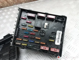 1K0937132F,3C0937125,63592777 Блок предохранителей Volkswagen Passat B7 Арт A29770_1, вид 3