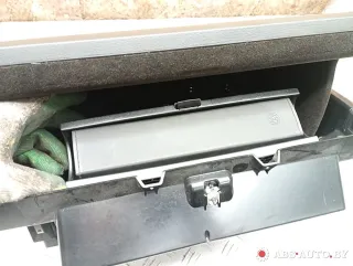 3C1857101,3C1857114,3C0919237A Бардачок Volkswagen Passat B7 Арт A29720_1, вид 4