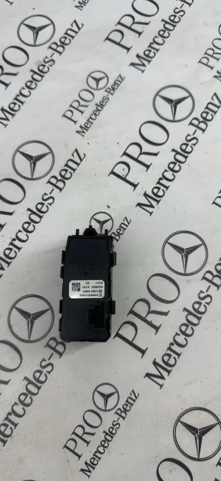 A2049051900 Кнопка аварийной сигнализации Mercedes C W204 Арт 101063, вид 2