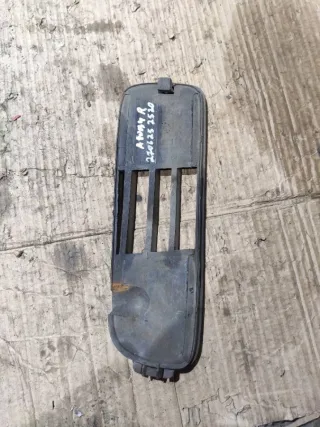  Заглушка (решетка) в бампер передний Audi 80 B4 Арт 97047680, вид 3