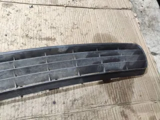  Заглушка (решетка) в бампер передний Audi 80 B4 Арт 97047703, вид 3