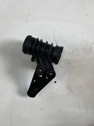 A2035200095 Патрубок интеркулера Mercedes C W203 Арт 97047852, вид 1