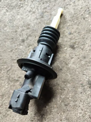 9809426080 Цилиндр сцепления главный Citroen jumpy 3 Арт 97048001