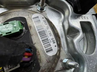 32678382604 Подушка безопасности водителя BMW 5 F10/F11/GT F07 Арт 97048388, вид 6