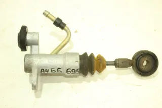 8D1721401 Цилиндр сцепления главный Audi A6 C5 (S6,RS6) Арт 97049652, вид 1